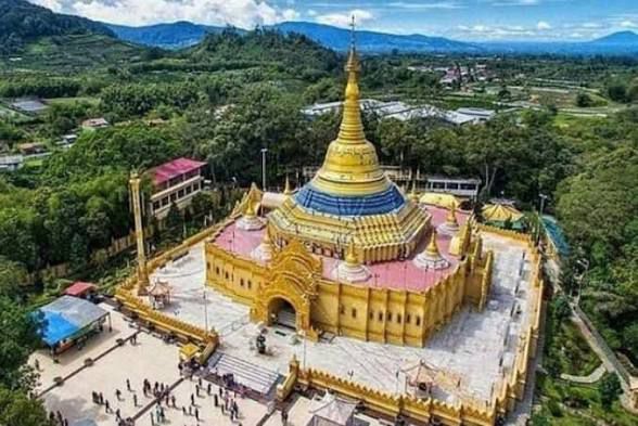 Kemegahan replika Pagoda Emas di Taman Alam Lumbini Berastagi