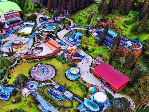 Wahana permainan seru keluarga di Mikie Funland Berastagi